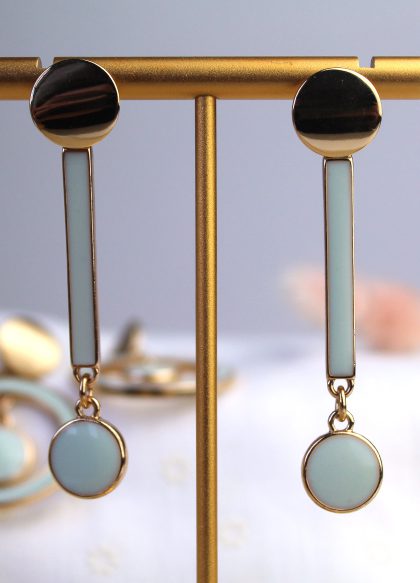 Oorbellen fantasie - Goudkleurig emaille mintgroen