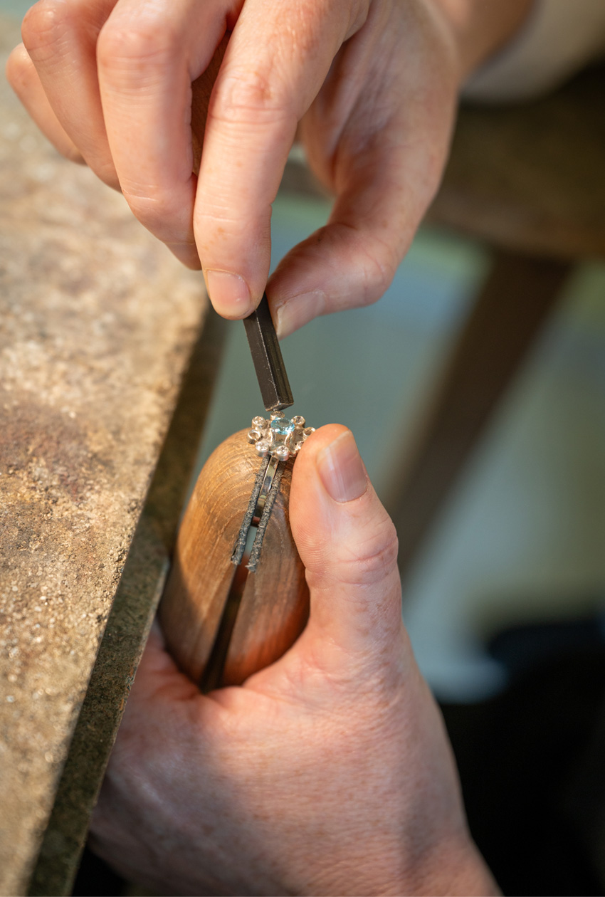 Cathy - Madame Bijou