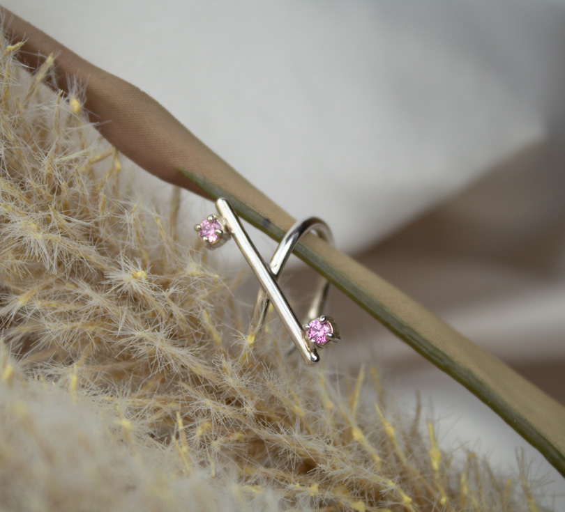 Zilveren ring met roze zirconia's - Madame Bijou